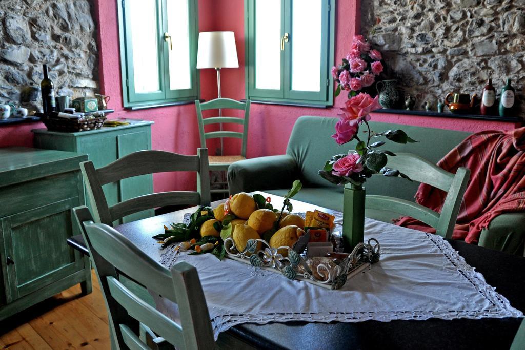 Ca Dei Conti Villa San Bartolomeo Al Mare Bilik gambar