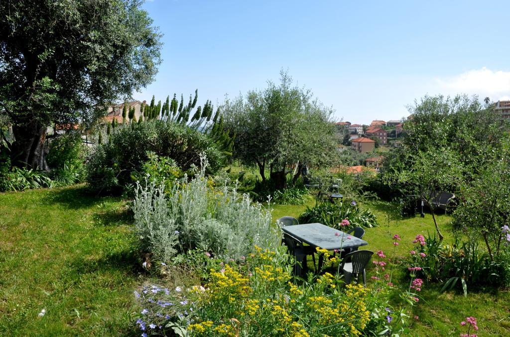 Ca Dei Conti Villa San Bartolomeo Al Mare Bilik gambar